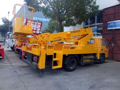 江鈴18米伸縮臂式高空作業車 高效安全的空中作業解決方案